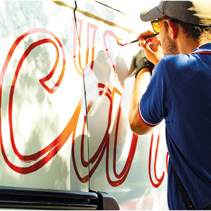 Yoann Mangini Taulignan, Signaletique, Décoration