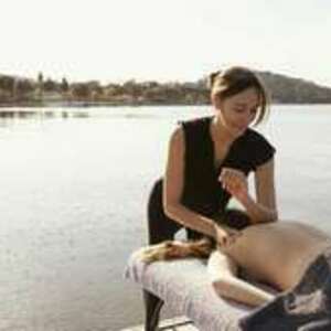 JennieBeauty - Massages à domicile - Saint-Tropez Cogolin, Entreprise locale