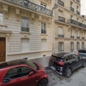 Pierre Escourrou  Paris 16, Entreprise locale