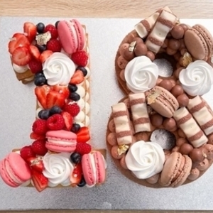 Cake Fleur Bois-d'Arcy, Entreprise locale