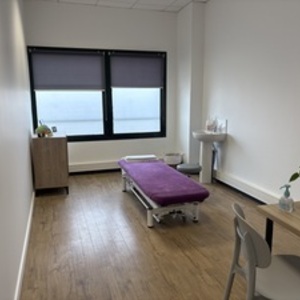 Claire COURTY Saint-Quentin-Fallavier, Entreprise locale