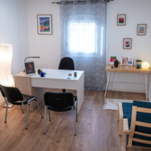 Nadine ETCHEVERRY Magenta, Entreprise locale