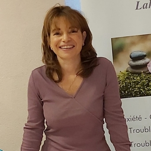Sandra Sibué Demi-Quartier, Hypnose, Cours de yoga, Sophrologue