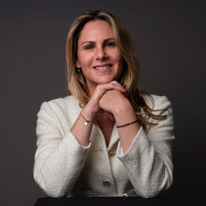 Guillemette Demeslay  Saint-Germain-en-Laye, Entreprise locale