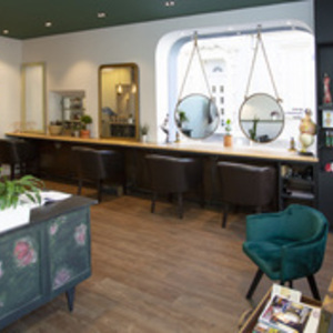 De mèche avec Vous Sables-d'Olonne, Entreprise locale