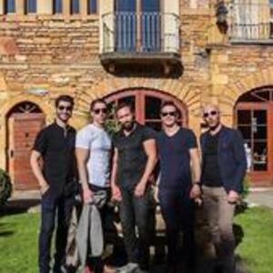 Allo Pop Lyon, Entreprise locale