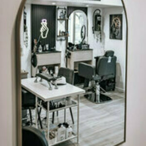 Barbier Gentleman  Wissous, Entreprise locale