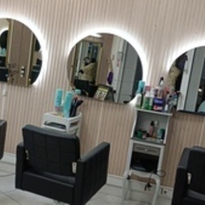 Ô les Femmes Rouen, Entreprise locale