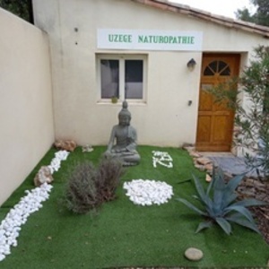 uzege naturopathie Saint-Siffret, Entreprise locale