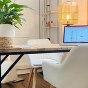 Laurence Hubert Paris 10, Hypnothérapeute