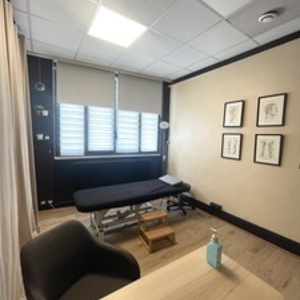 Boris Godwin Ostéopathe Bondy, Entreprise locale