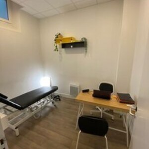 Kiné Suresnes - Fiwell Suresnes, Entreprise locale