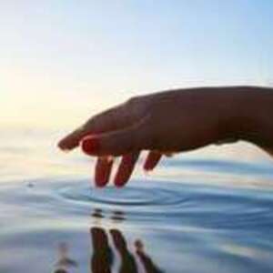 L'Alternative Shiatsu Plouhinec, Entreprise locale