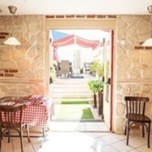 Chez Serge Saint-Ouen, Entreprise locale