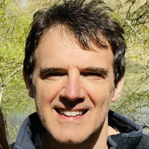 Matteo PEPE ESPERT Paris 11, Entreprise locale