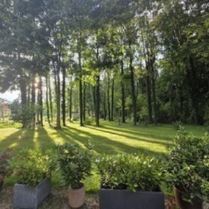 Raison Paysage Fitz-James, Entreprise locale