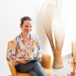 Gwenaëlle Garot Saint-Denis, Entreprise locale