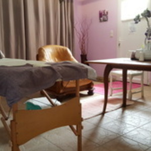 Angélique Lacroix Naturopathe et Réflexologue Mouais, Entreprise locale