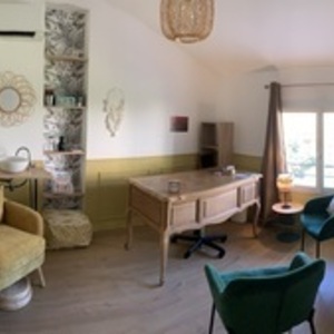 Stéphanie Ghigonetto Gémenos, Entreprise locale