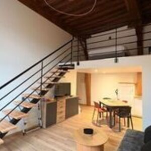 Unireno Dijon, Entreprise locale