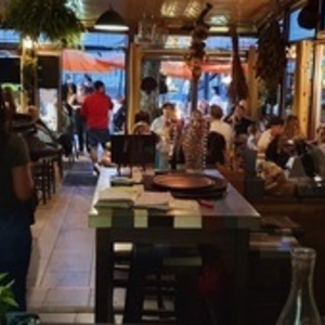 Restaurant La Tete d'Ail La Ciotat, Entreprise locale