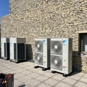 SALVADOR ÉNERGIES SOLUTIONS Le Thor, Entreprise locale