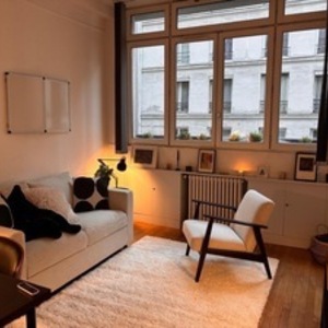 Rafael Goldberg Paris 2, Entreprise locale