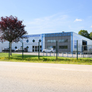 Rête Menuiserie La Bazouge-du-Désert, Entreprise locale