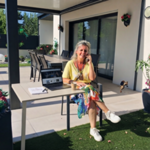 L'ESSENCE D'EVELYNE Plescop, Entreprise locale